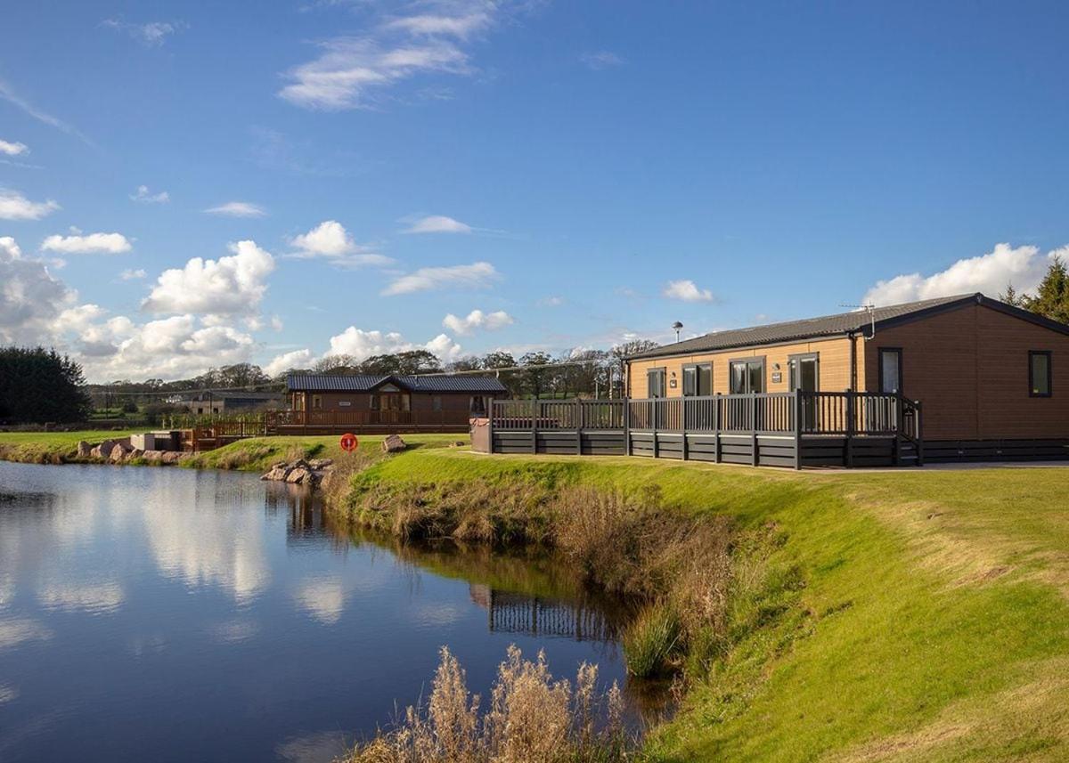 Westlands Country Park Hotel Annan Exterior foto