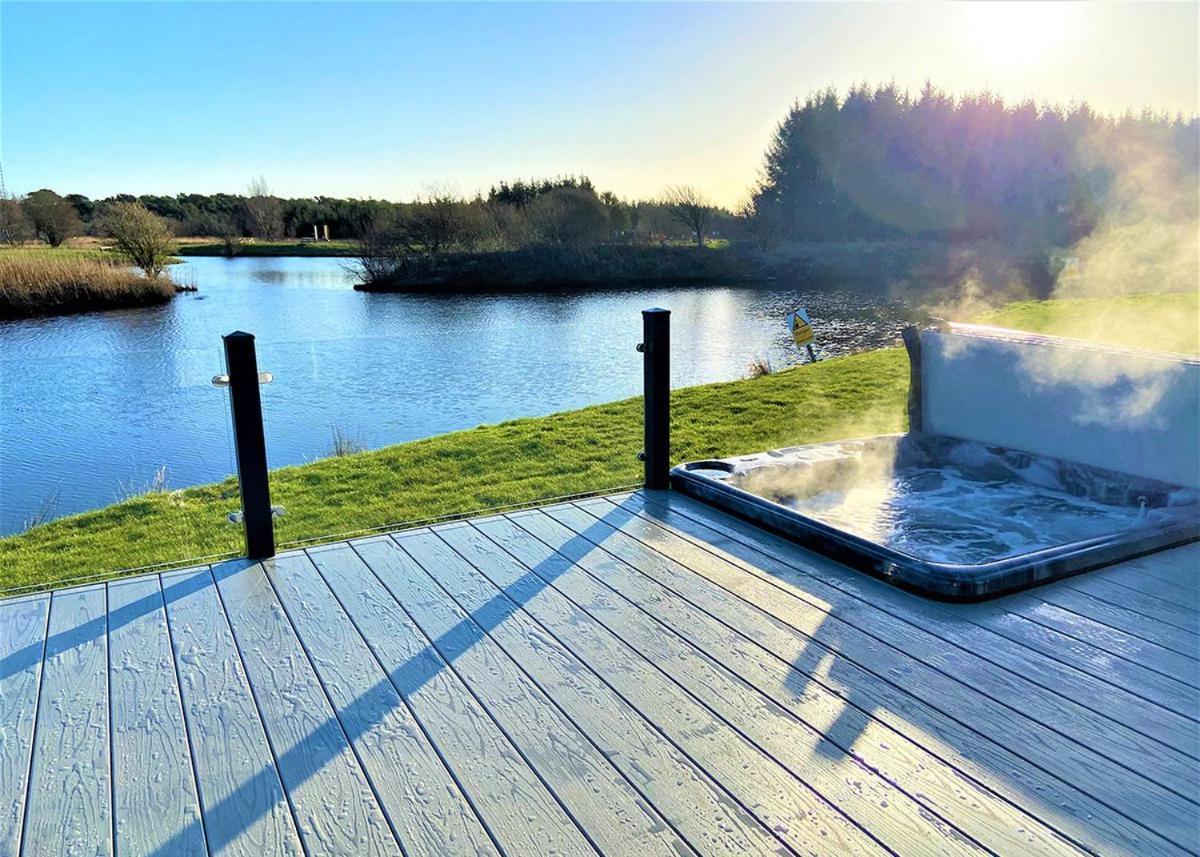 Westlands Country Park Hotel Annan Exterior foto